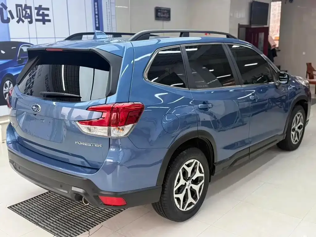 Subaru Forester 2021 из CN, фото 7