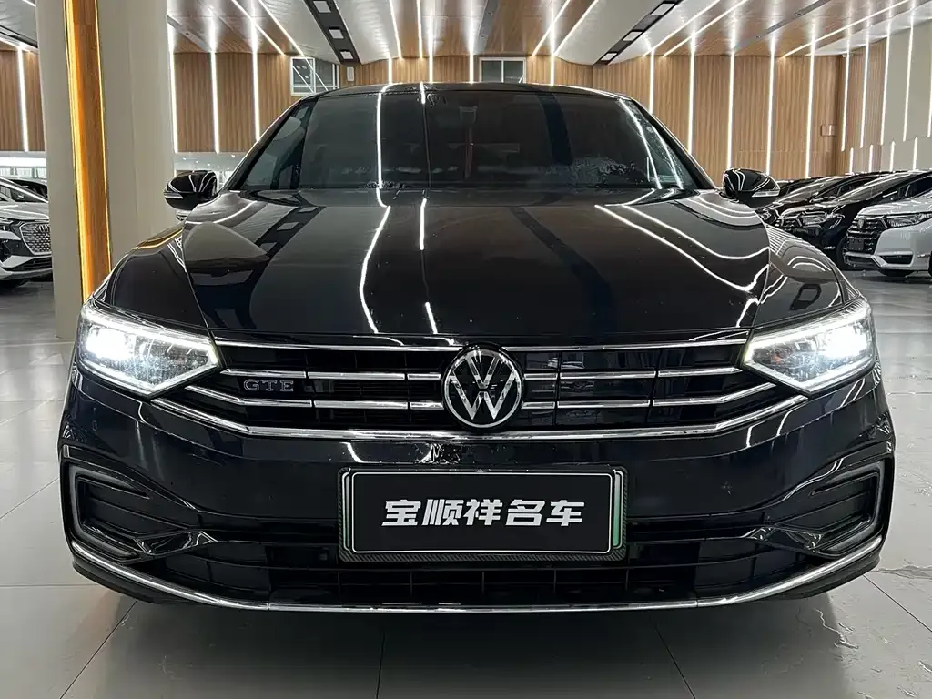 Volkswagen Magotan GTE PHEV 2023 из CN, фото 8