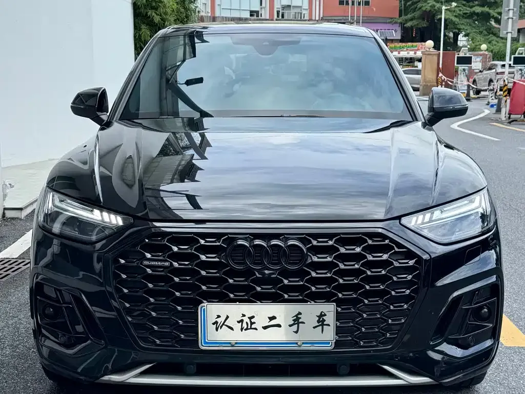 Audi Q5L Sportback — фото 7
