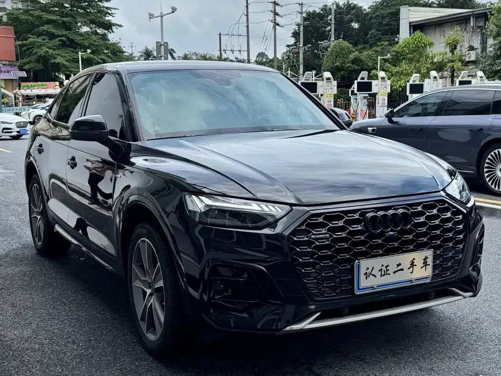Audi Q5L Sportback — фото 10