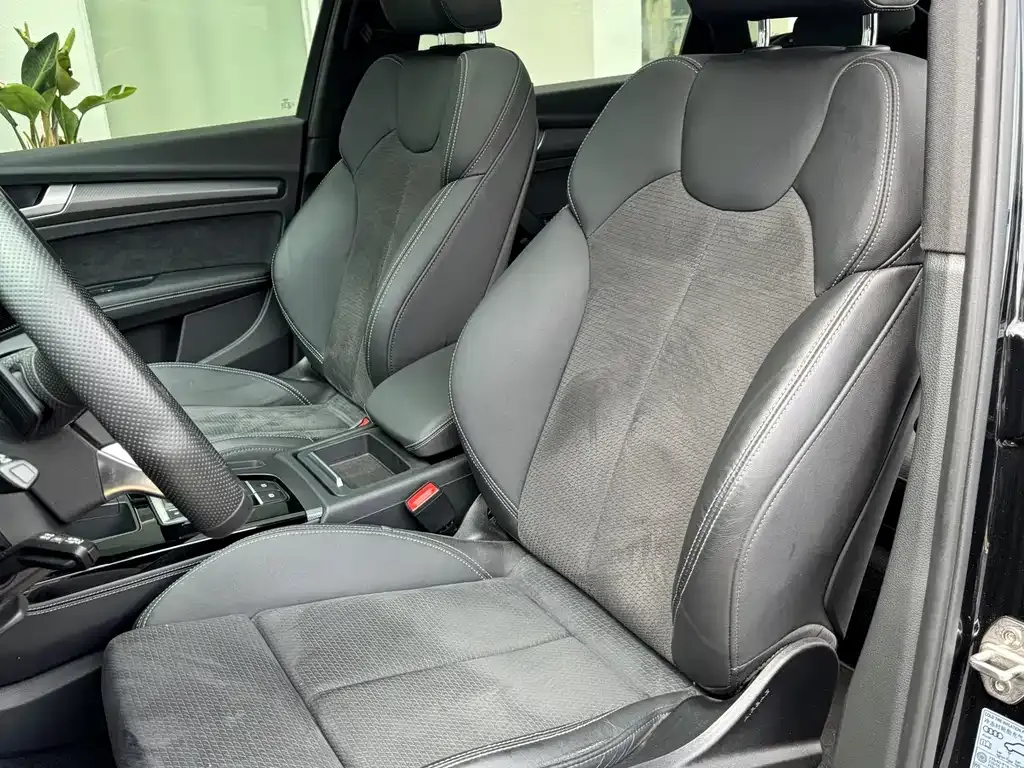 Audi Q5L Sportback — фото 4