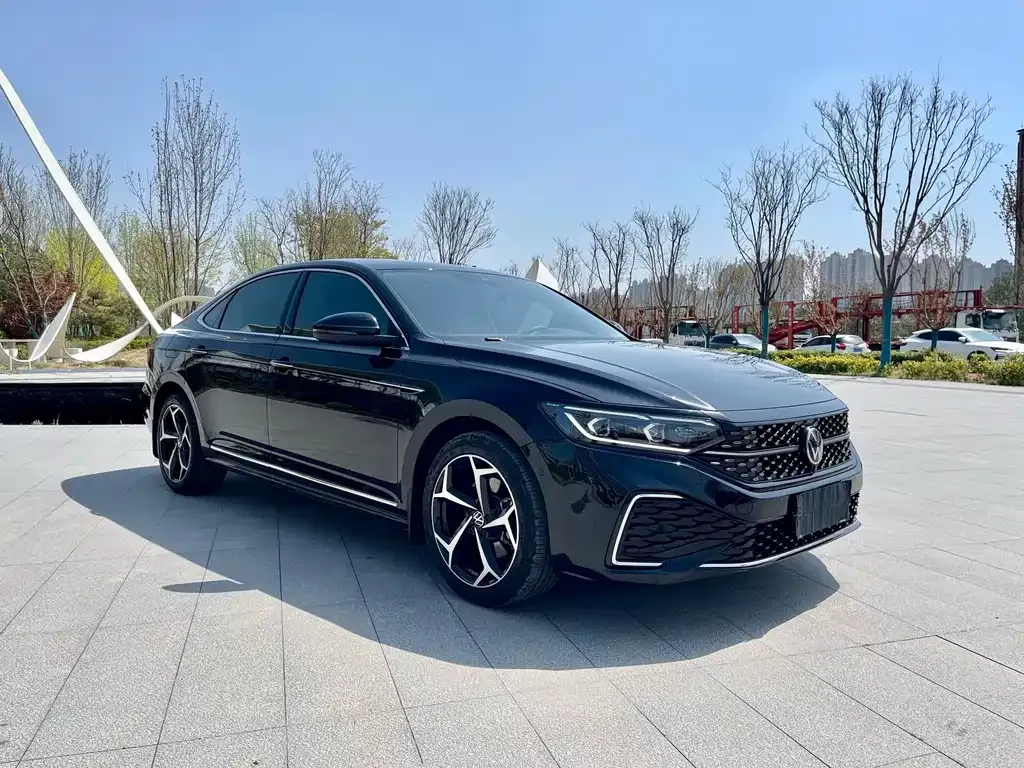 Volkswagen Passat — фото 3