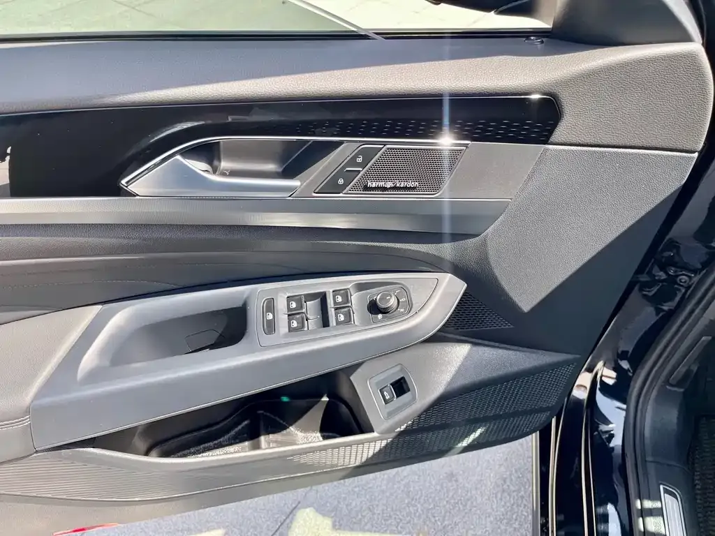 Volkswagen Passat — фото 5