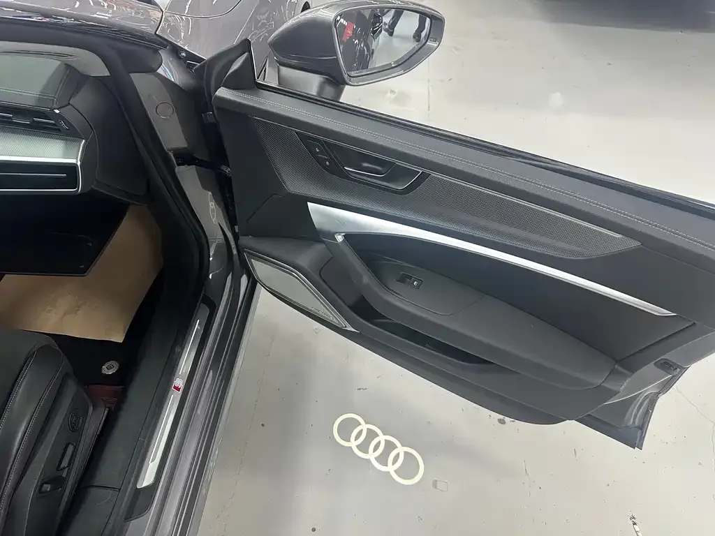 Audi A7L — фото 3