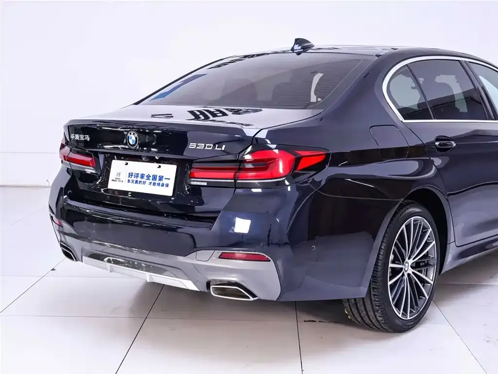 BMW 5 Series — фото 5