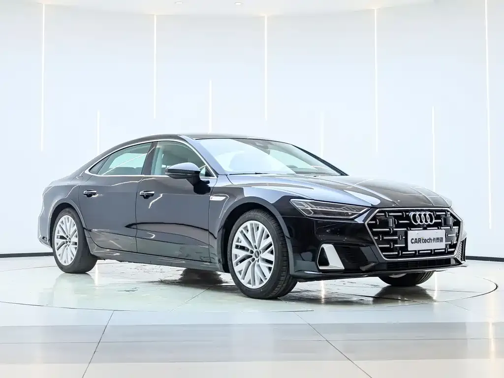Audi A7L — фото 10