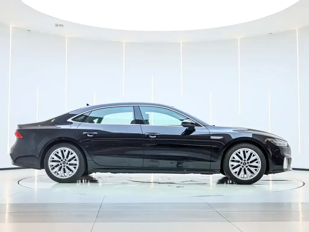 Audi A7L — фото 4