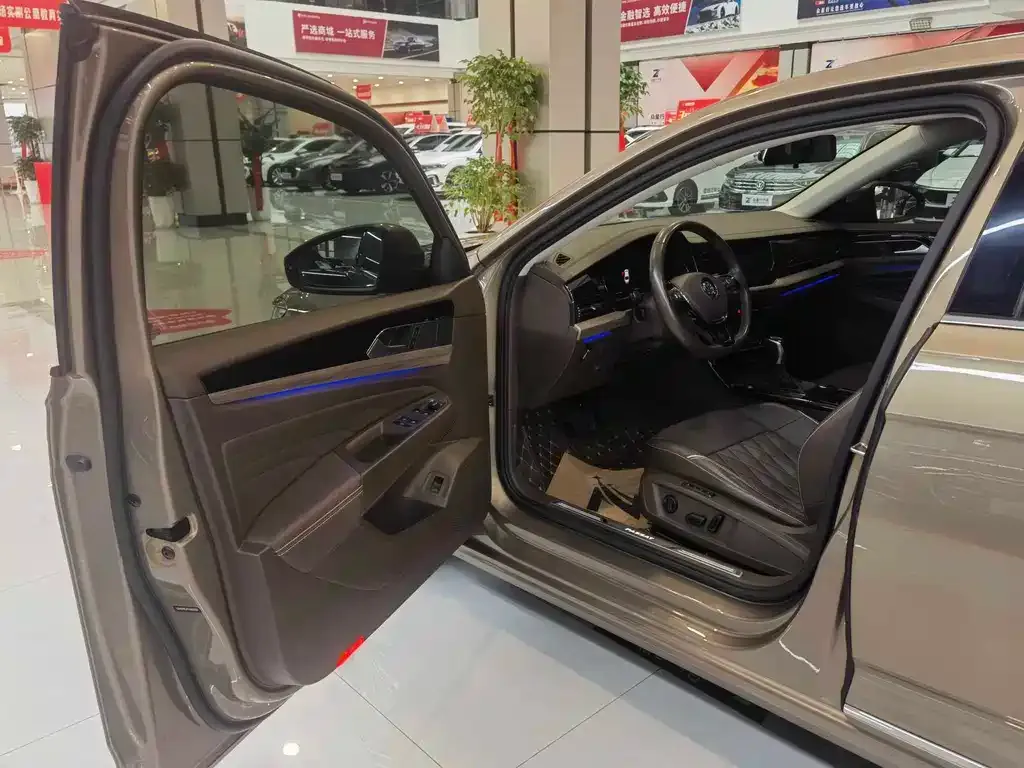 Volkswagen Passat — фото 3