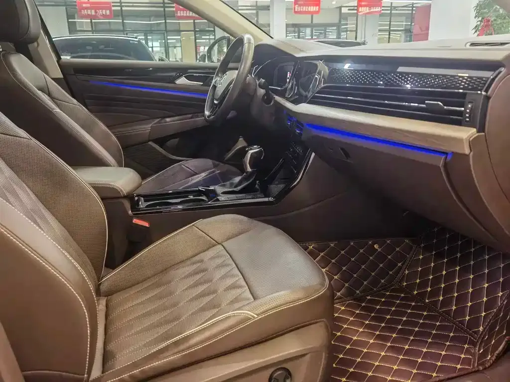 Volkswagen Passat — фото 6