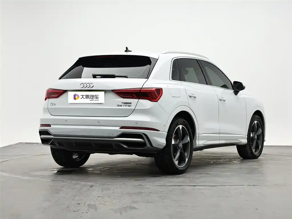 Audi Q3 — фото 6