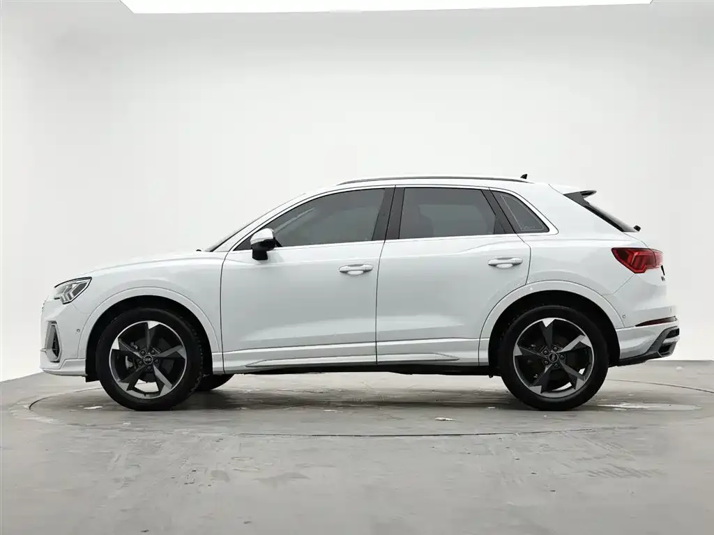 Audi Q3 — фото 3