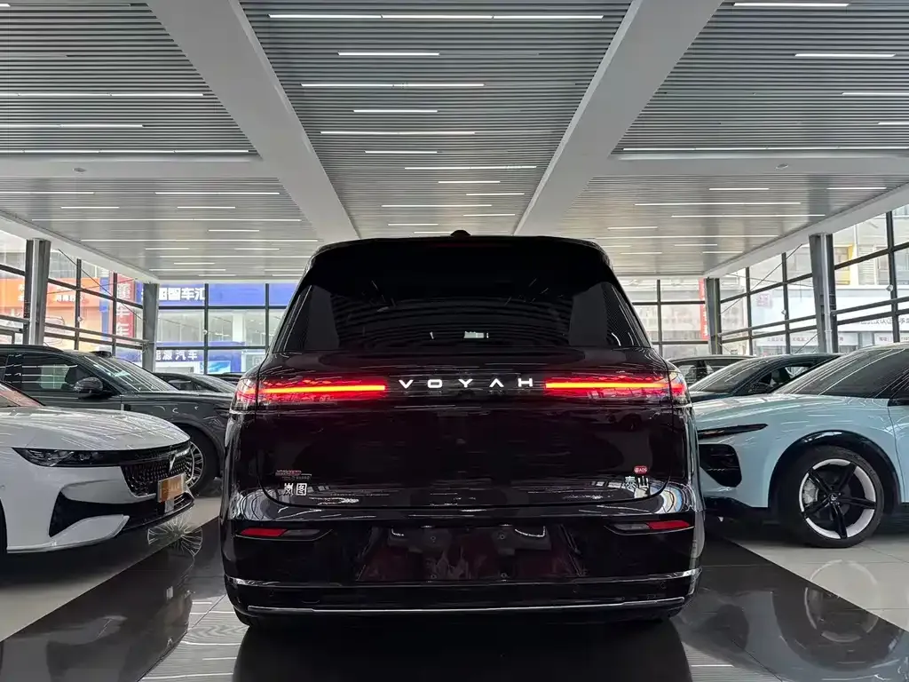 VOYAH Lantu Taishan 2025 из CN, фото 4