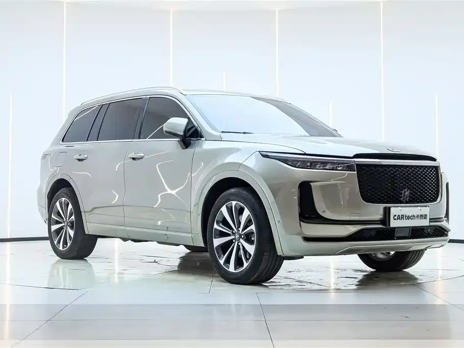 Li Auto ONE — фото 5