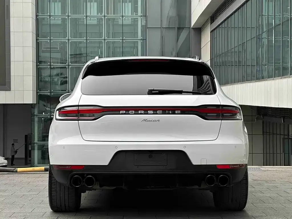 Porsche Macan — фото 10