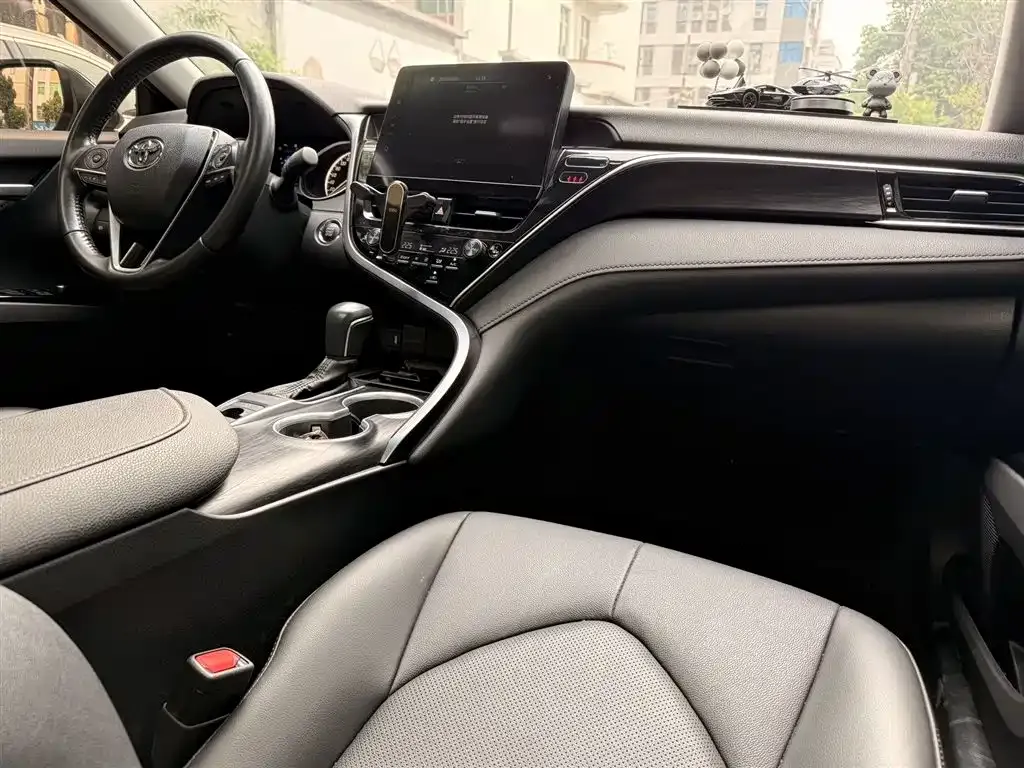 Toyota Camry 2023 из CN, фото 7