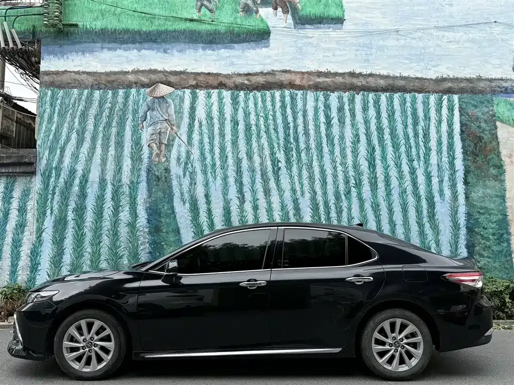 Toyota Camry 2023 из CN, фото 9