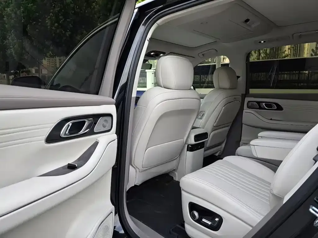Geely Galaxy M9 — фото 7