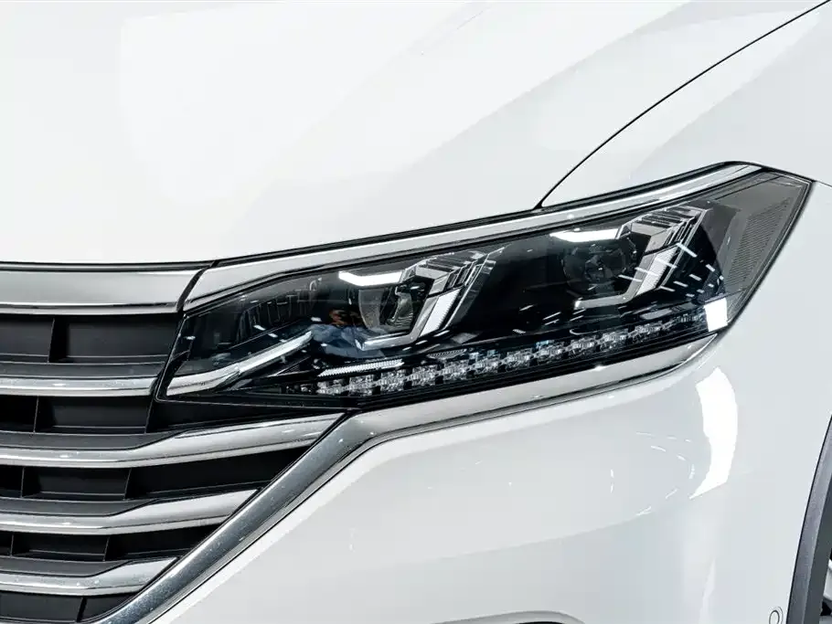 Volkswagen Viloran 2022 из CN, фото 7