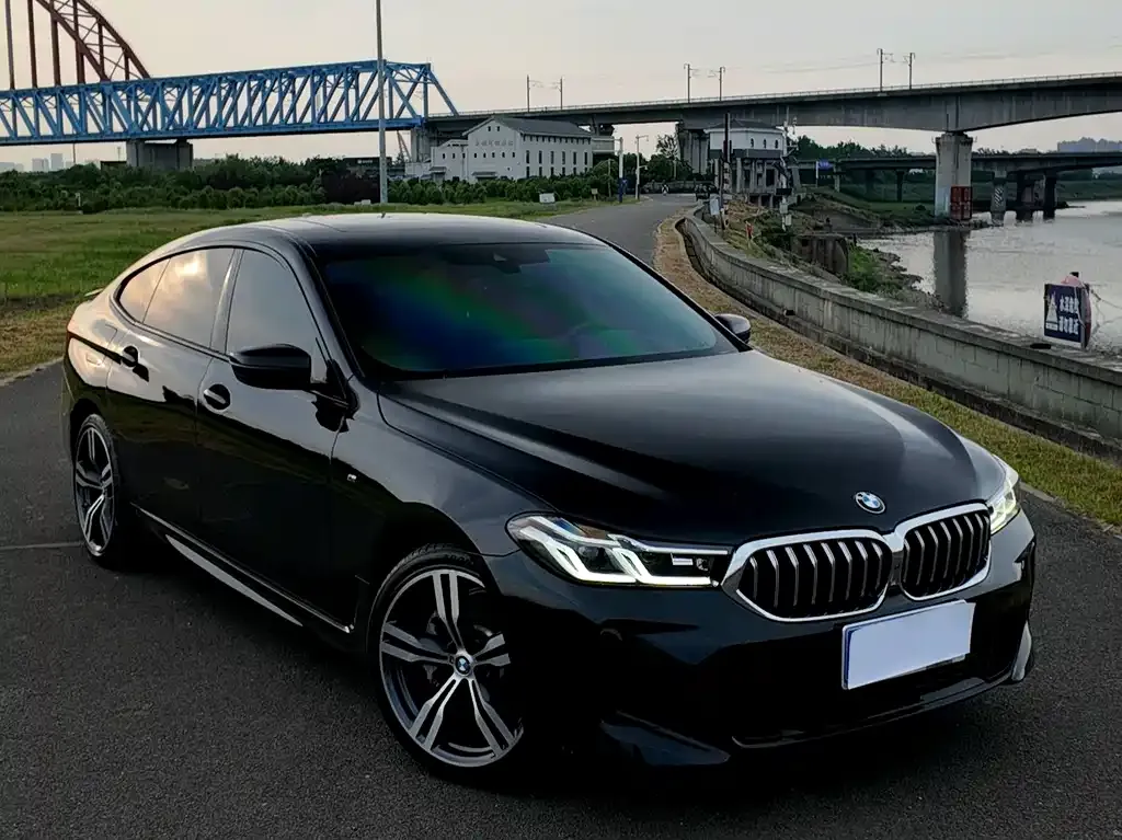 BMW 6 Series GT — фото 10