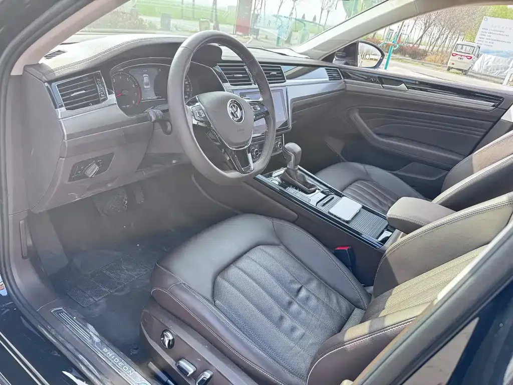 Volkswagen Phideon 2021 из CN, фото 2