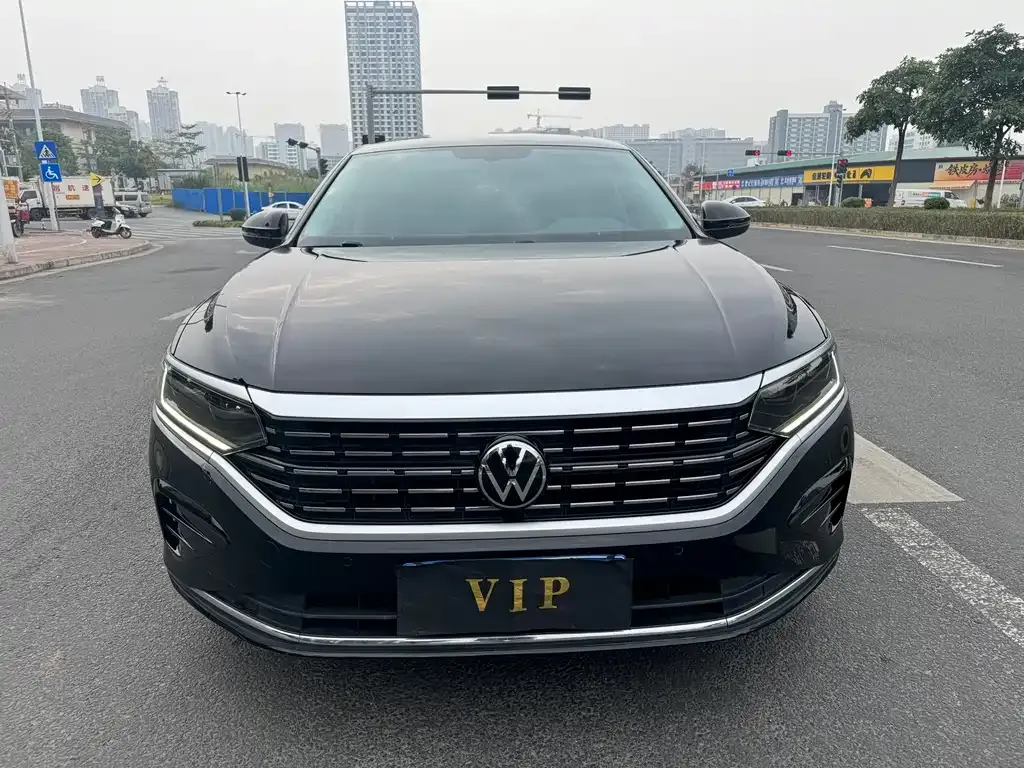 Volkswagen Passat — фото 7