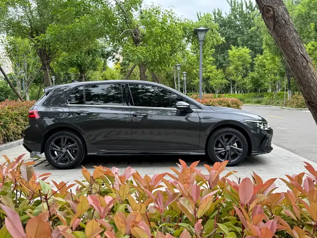 Volkswagen Golf 2022 из CN, фото 7