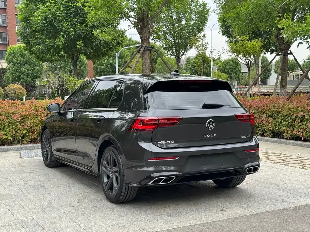Volkswagen Golf 2022 из CN, фото 5