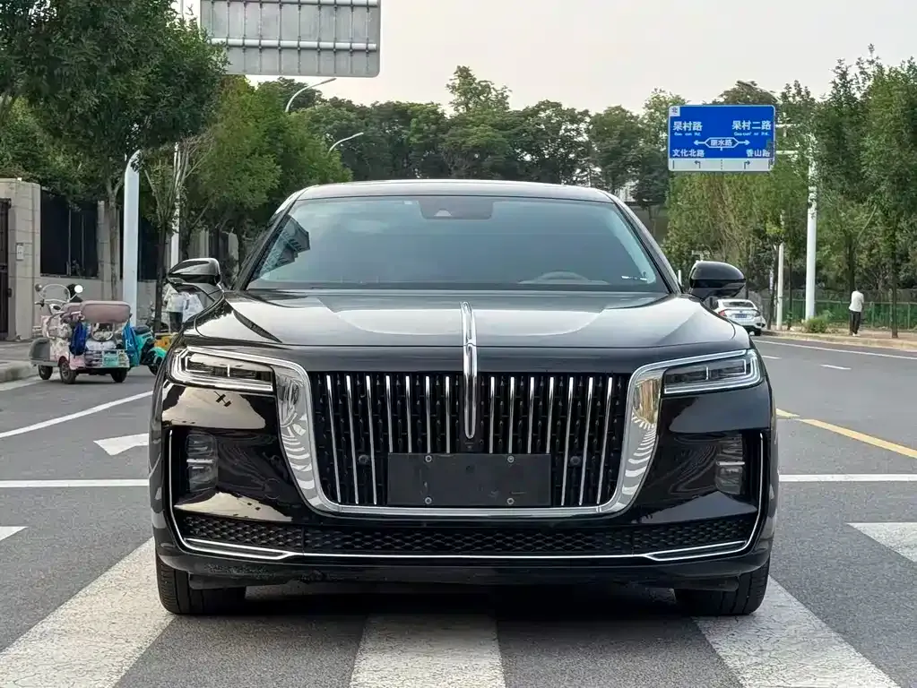 Hongqi H9 — фото 9