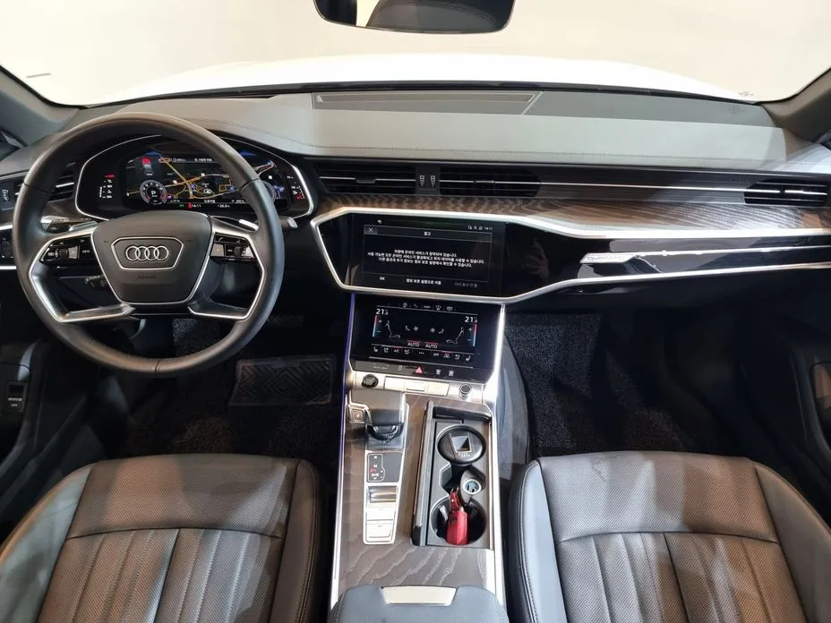 Audi A6 — фото 10