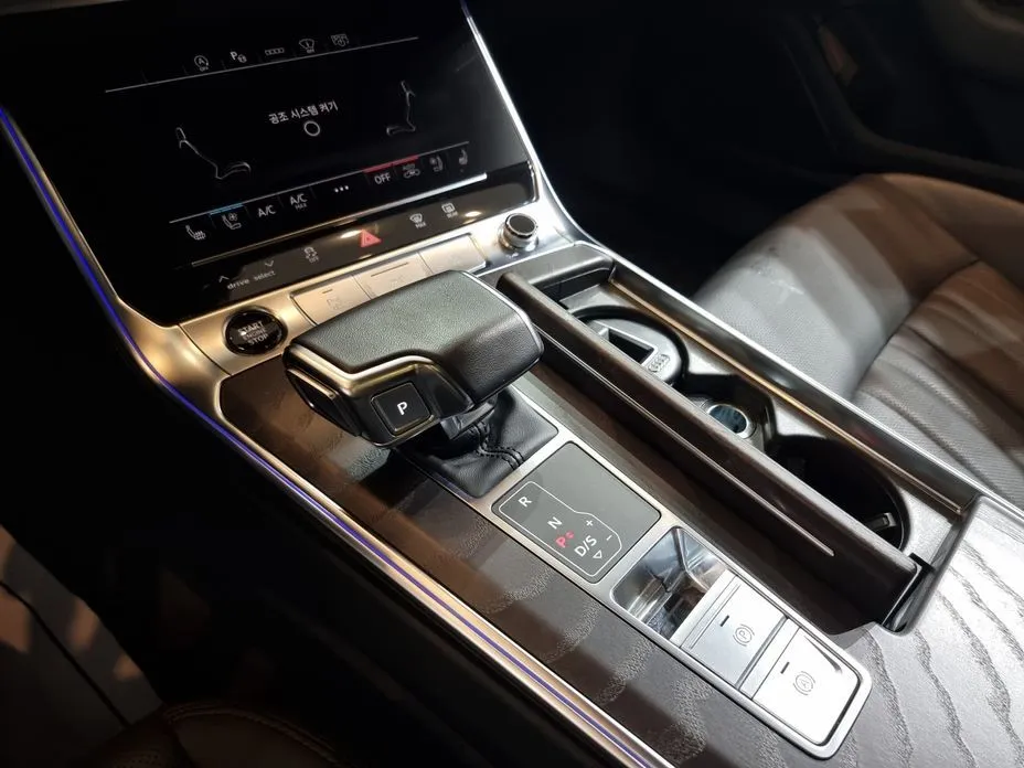 Audi A6 — фото 8