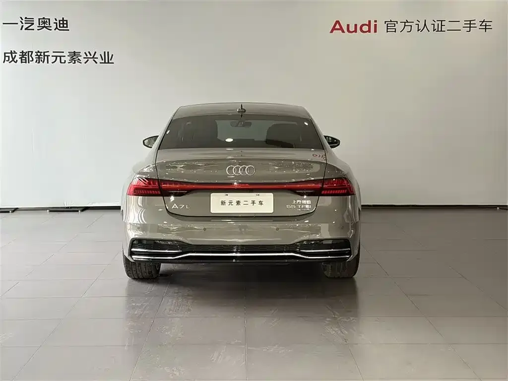 Audi A7L — фото 2