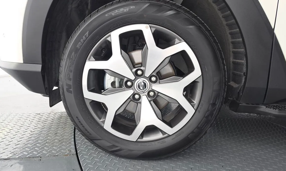 KG Mobility (Ssangyong) Torres — фото 10