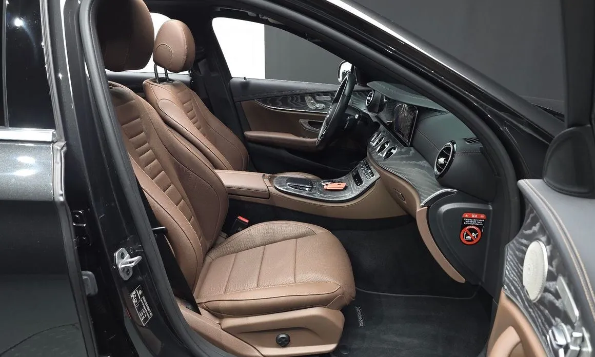 Mercedes-Benz E-Class 2023 из KR, фото 7