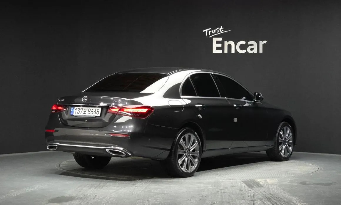 Mercedes-Benz E-Class 2023 из KR, фото 5
