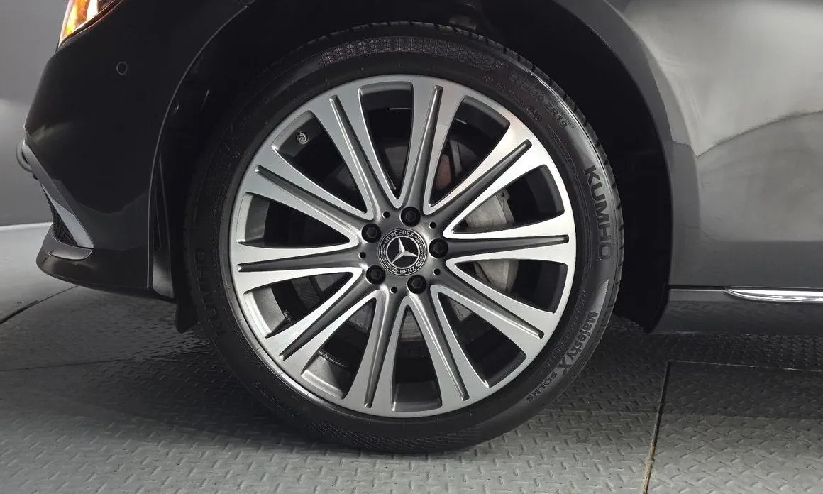 Mercedes-Benz E-Class 2023 из KR, фото 8