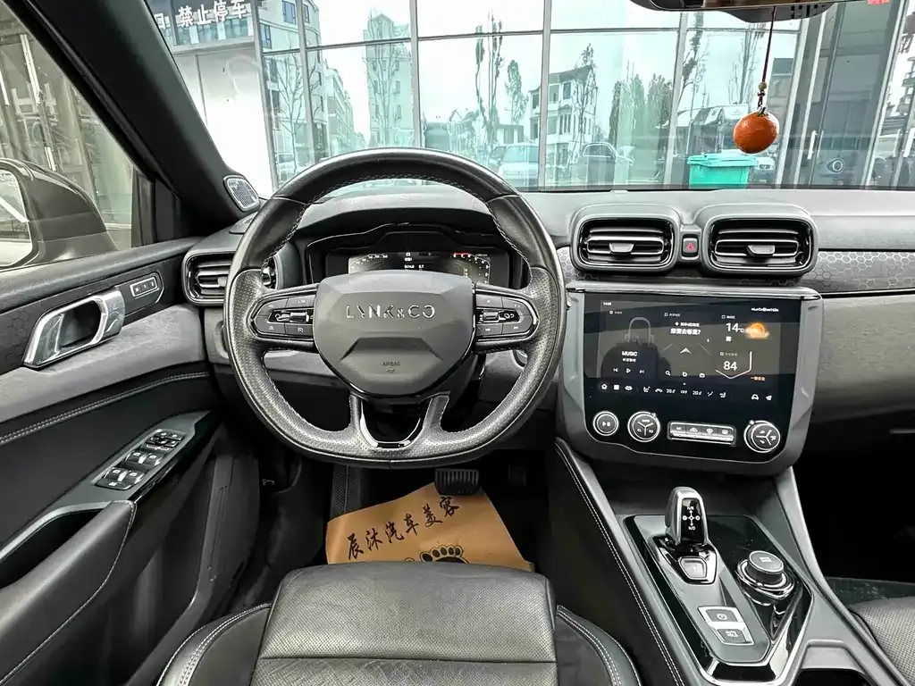 Lynk & Co 02 Hatchback 2022 из CN, фото 5