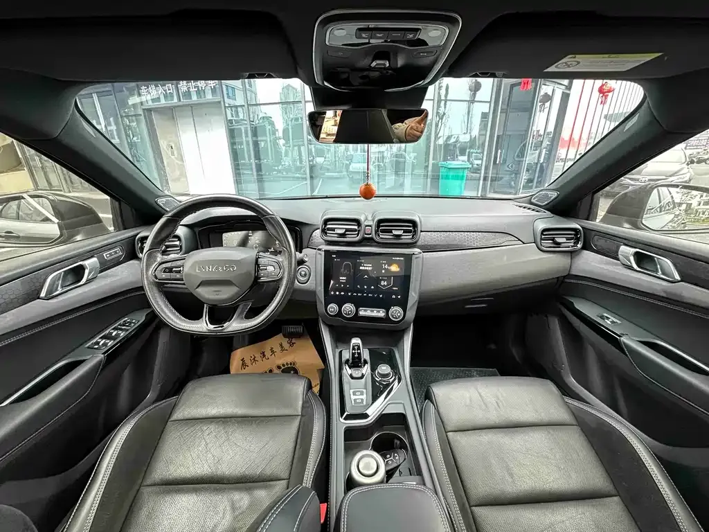 Lynk & Co 02 Hatchback 2022 из CN, фото 7