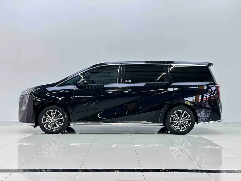 GAC Motor Trumpchi M8 — фото 5