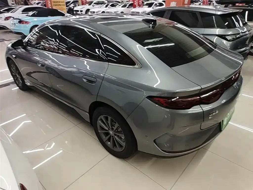 BYD Qin L 2026 из CN, фото 8