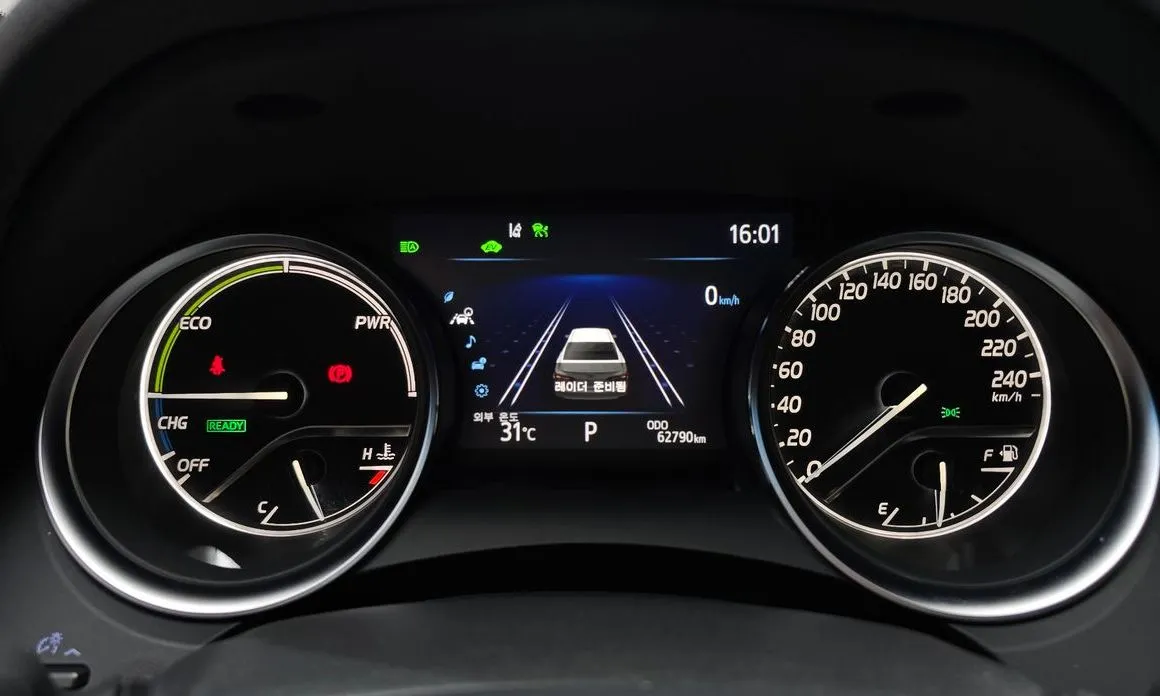 Toyota Camry 2024 из KR, фото 6