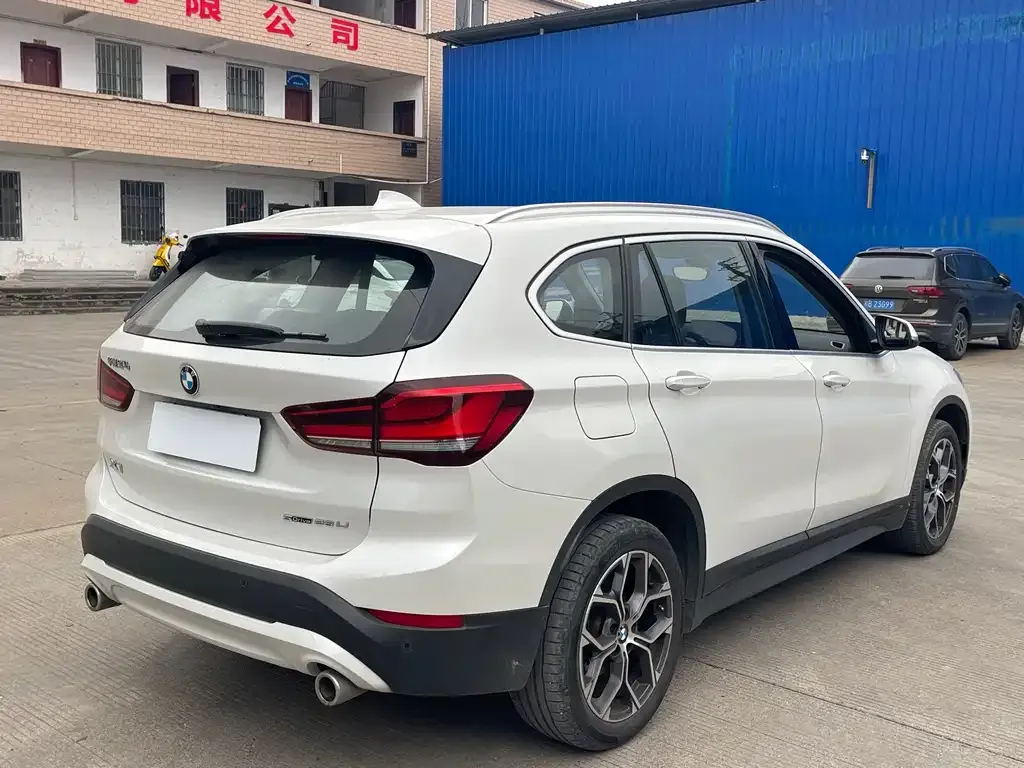 BMW X1 — фото 4