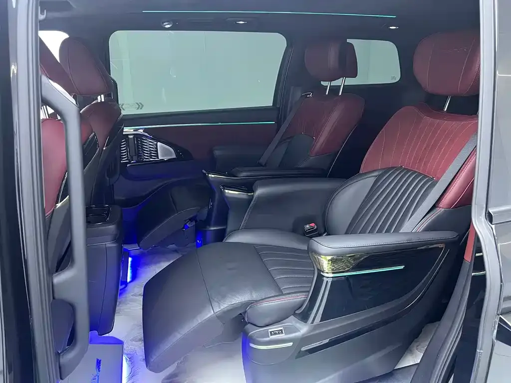 GAC Motor Trumpchi M8 — фото 9