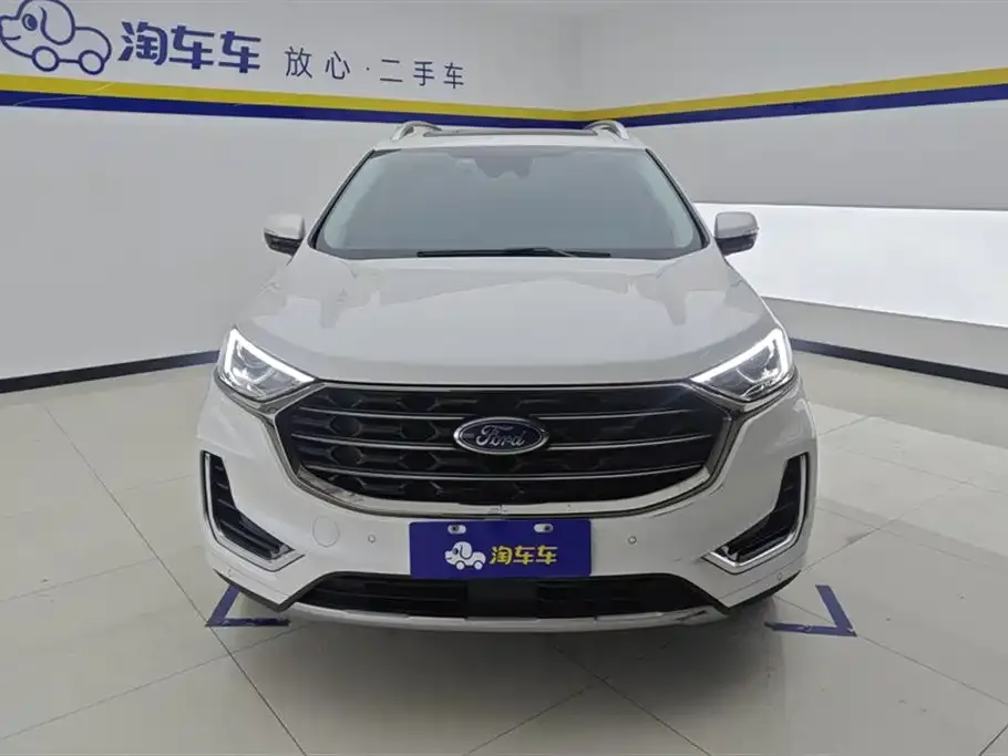 Ford Edge — фото 9