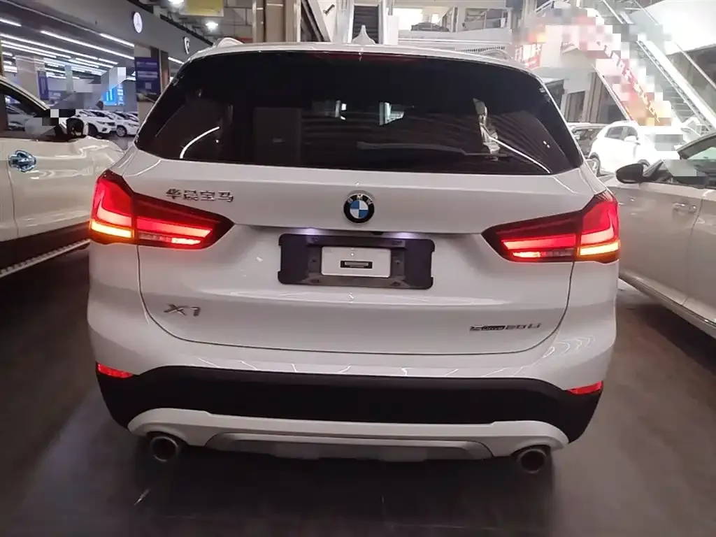 BMW X1 — фото 10