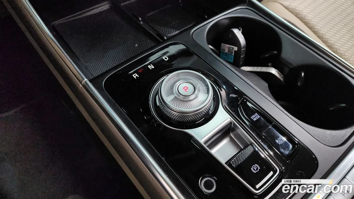 Kia Carnival — фото 10
