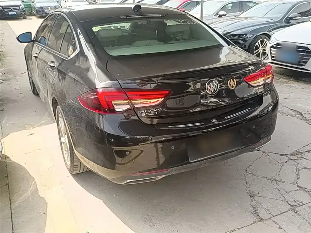 Buick Regal — фото 6
