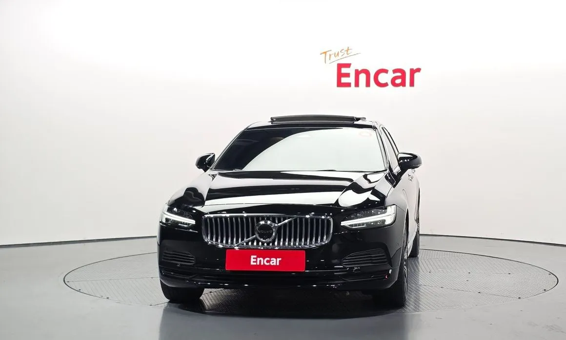 Volvo S90 2023 из KR, фото 2