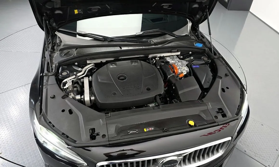 Volvo S90 2023 из KR, фото 8