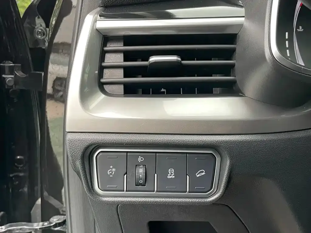 Haval H6 — фото 10