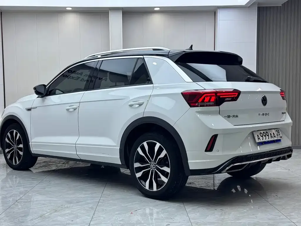 Volkswagen T-Roc — фото 4